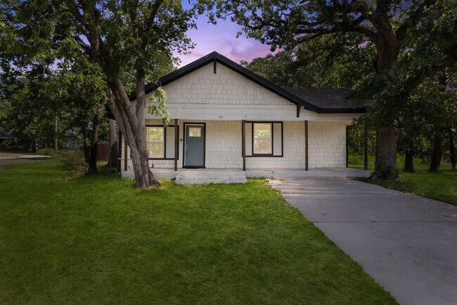 Foto del edificio - Charming Renovated Home for Lease in Denison!