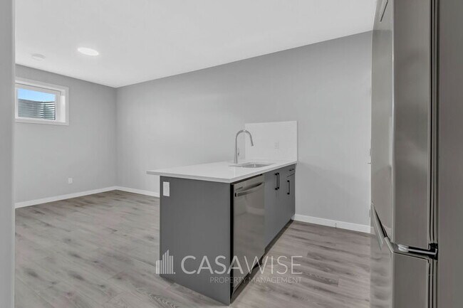 Building Photo - 6006 Naden Landing NW