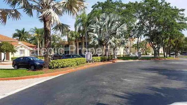 Building Photo - 1209 The Pointe Dr