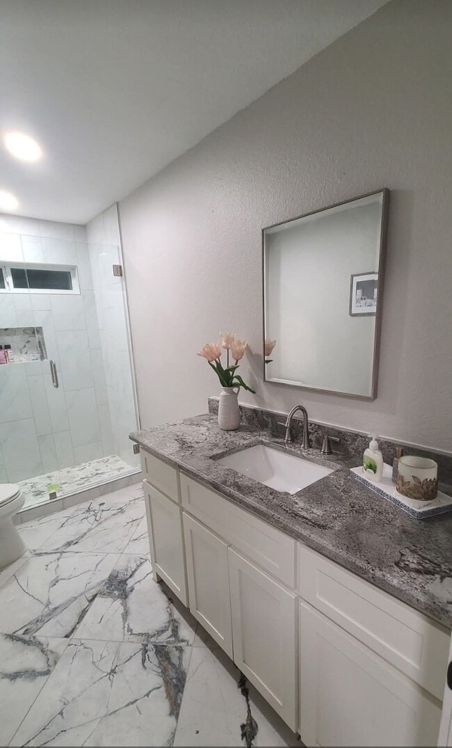 Foto del edificio - 8923 Prestonview Dr