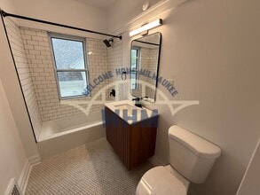 Building Photo - 1609 N 52nd St