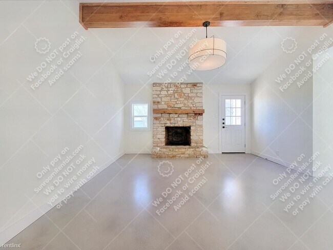 Foto del edificio - 3 br, 2 bath House - 404 Greenway Dr