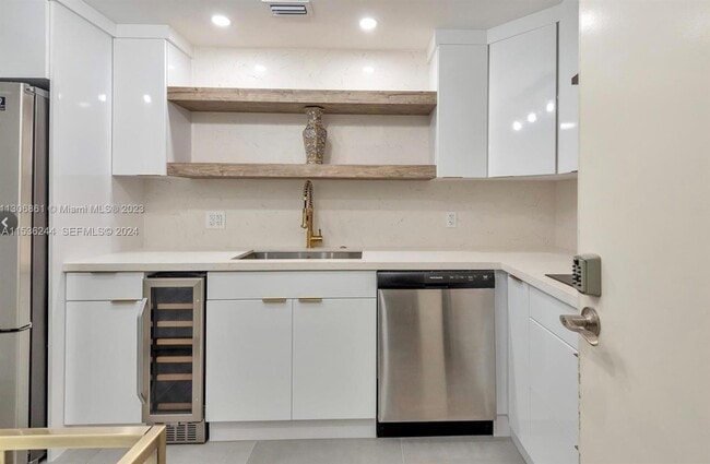 Foto del edificio - 4001 S Ocean Dr