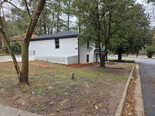 Foto del edificio - 175 Holly Rd NW