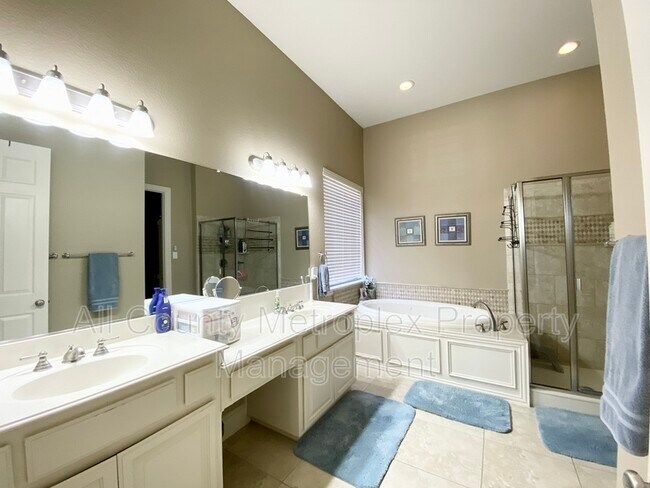 Foto del edificio - 1832 Childress Ln