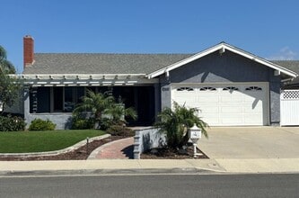 Building Photo - 1060 Hickory View Cir