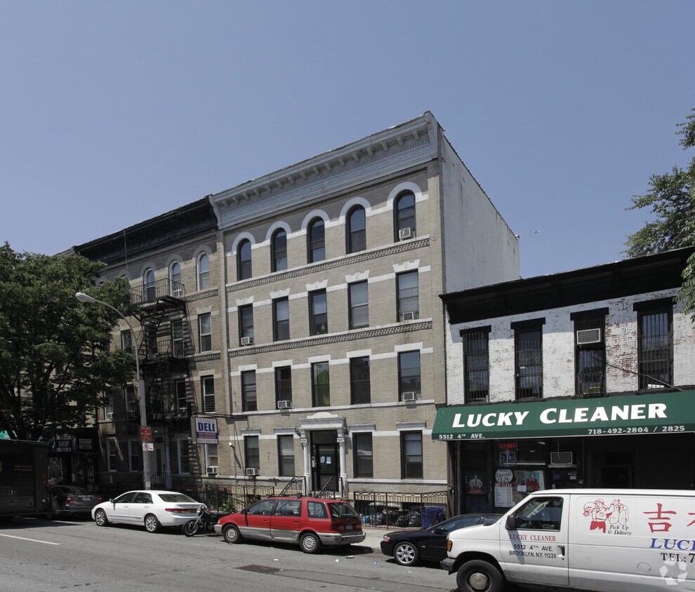 Primary Photo - 5516 Fourth Ave