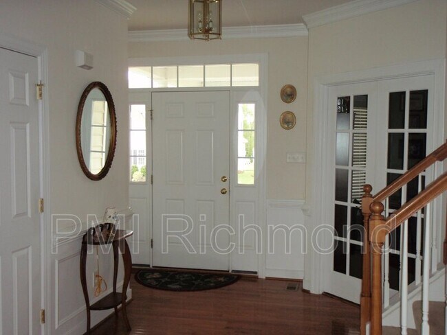 Building Photo - 9005 Brevet Ln