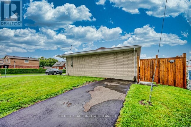 Building Photo - 1149 Parisien St