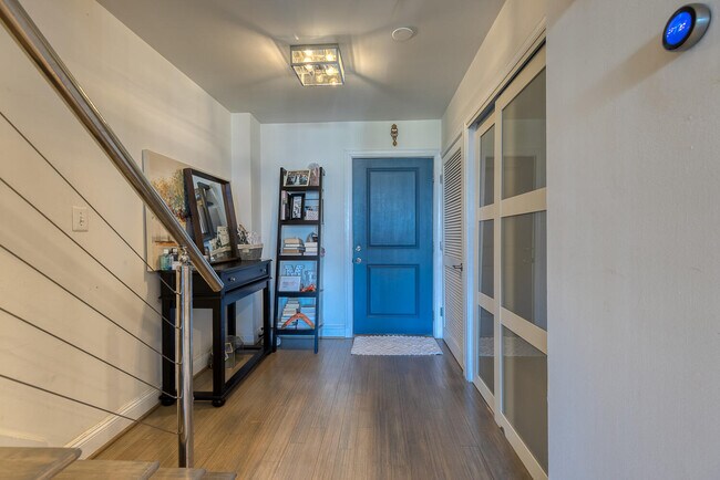 Foto del edificio - 2713 Ontario Rd NW