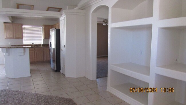 Building Photo - 3 Bed 2 Bath 2 Car Garage