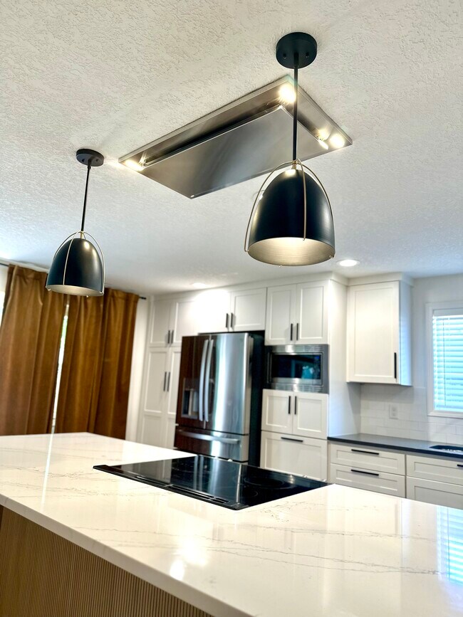 Building Photo - 16038 SW Springtooth Ln