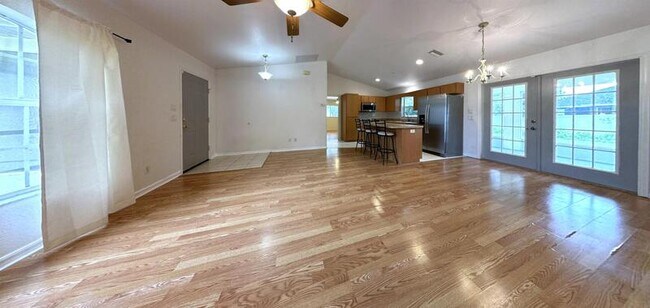 Foto del edificio - 3616 Spinner Ave
