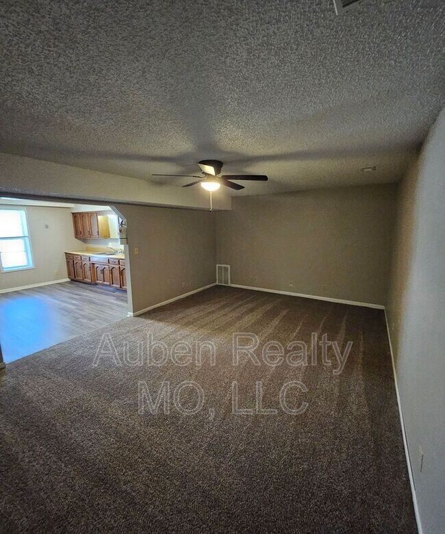 Foto del edificio - 11757 Wood Oak Ave