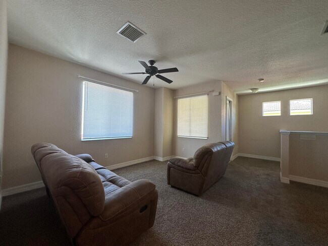 Building Photo - 49 SE Sedona Cir