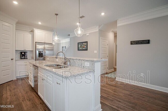 Building Photo - 115 Westwind Ct