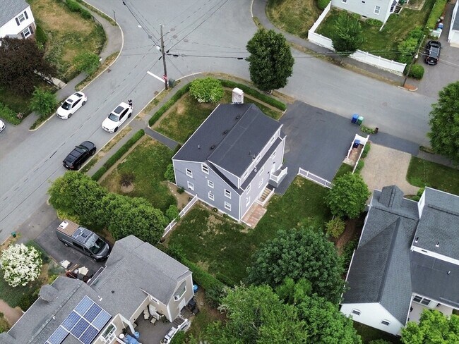 Foto del edificio - 17 Hatfield Rd