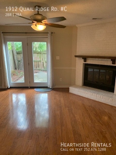 Building Photo - "Charming 2-Bed Townhouse Retreat with Fir...