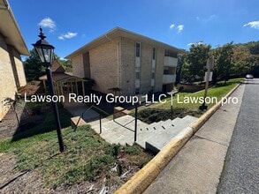 Building Photo - 5260 Crossbow Cir
