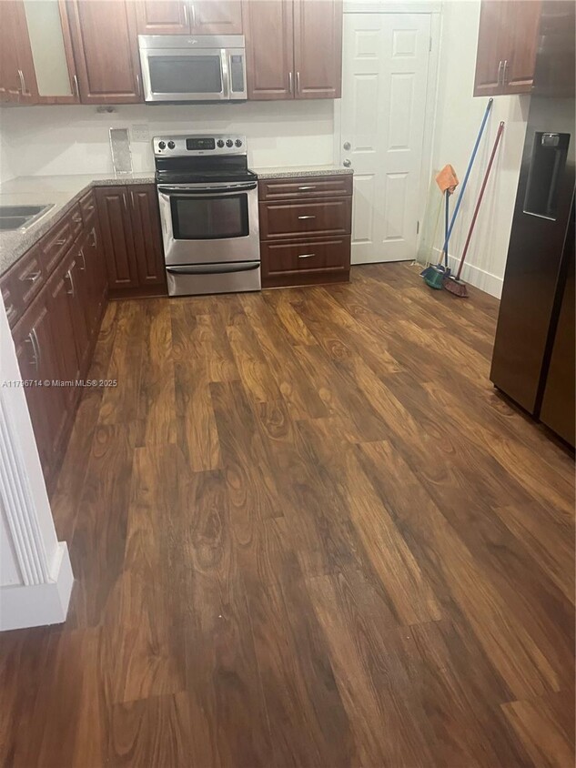 Foto principal - 8398 W 14th Ave