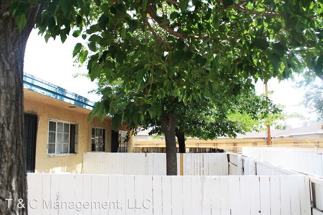Foto del edificio - 3400 Crest Ave SE