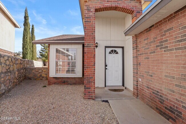 Building Photo - 3424 Belfry Park Dr