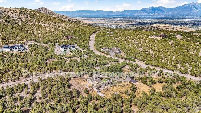 Foto del edificio - 14600 S Shaggy Mountain Rd