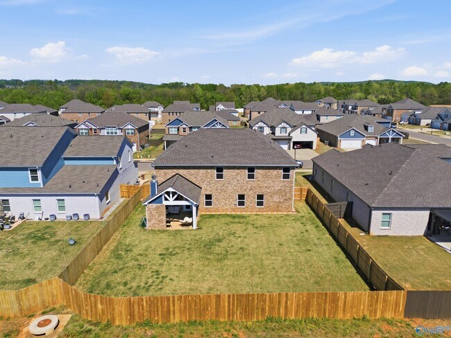 Foto del edificio - 7718 Emma Ann Wy NW