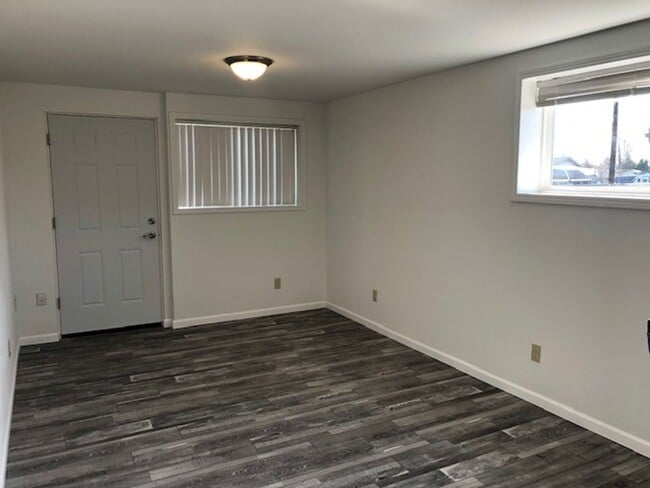 Building Photo - New 1 Bedroom 1 Bath Mother in law in Everett