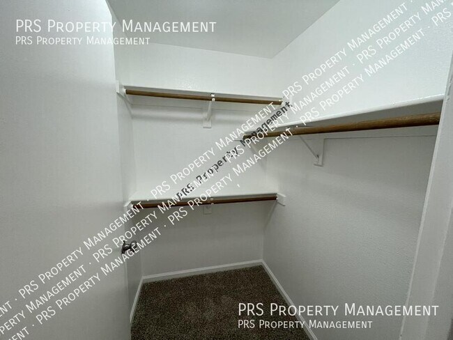 Building Photo - 3424 N Apache Cir