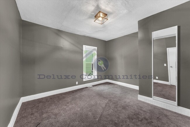 Foto del edificio - 636 Livingston Ave NE
