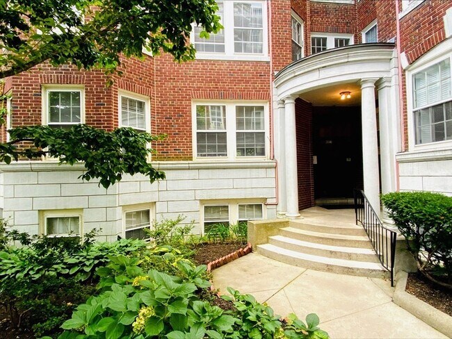 Foto del edificio - 41 Bowdoin St