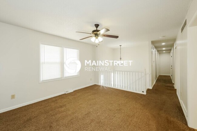 Foto del edificio - 3 Bedroom Pet-Friendly Home in KANSAS CITY...