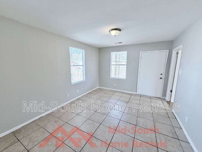 Building Photo - 1549 Patton St