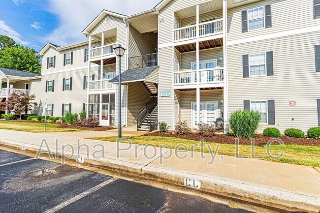 Foto del edificio - 531 McKenna Cir