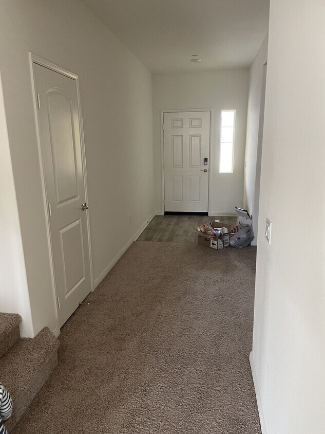 Foto del edificio - 26565 Rosebay Way