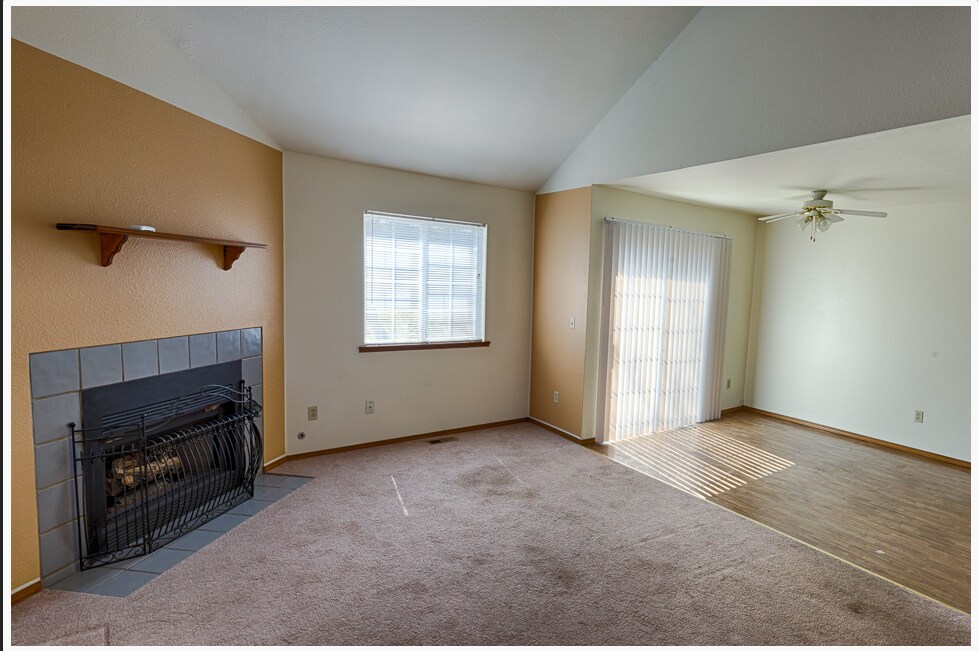 Foto principal - 3791 E 121st Ave