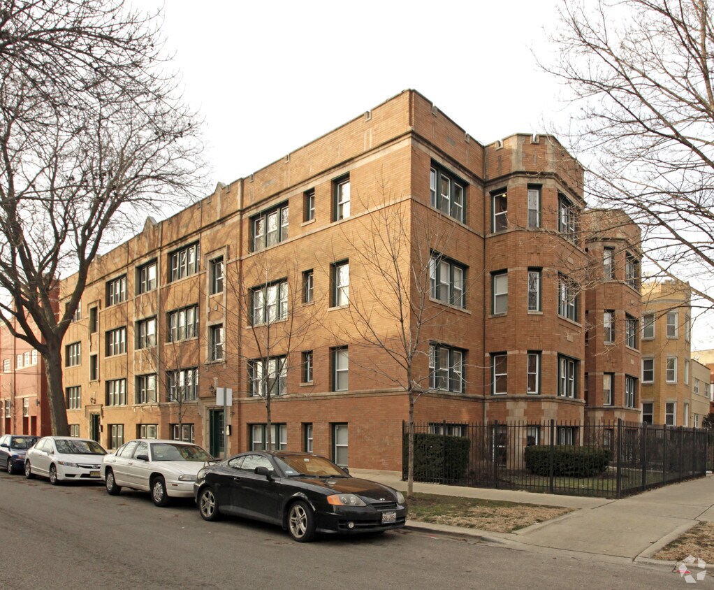 Building - 6300-6304 N Claremont Ave