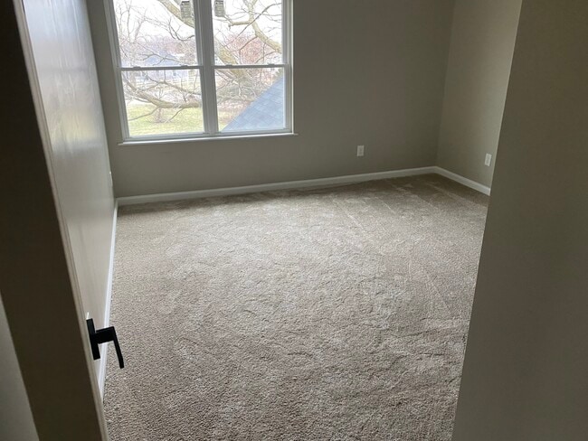 Room - 3348 Phillipsburg Union Rd