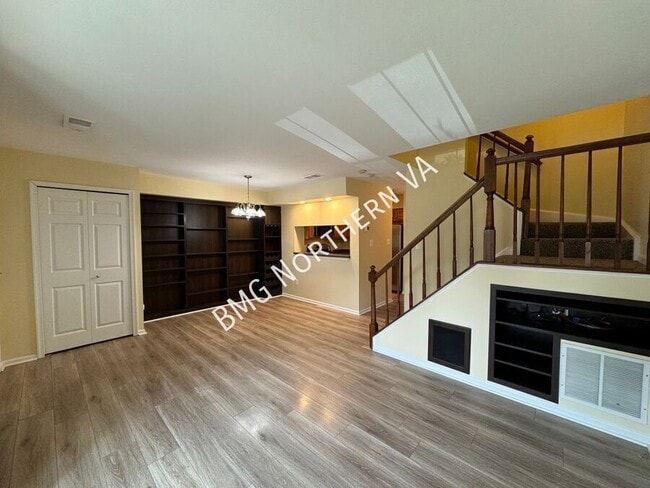 Building Photo - 6085 Netherton St