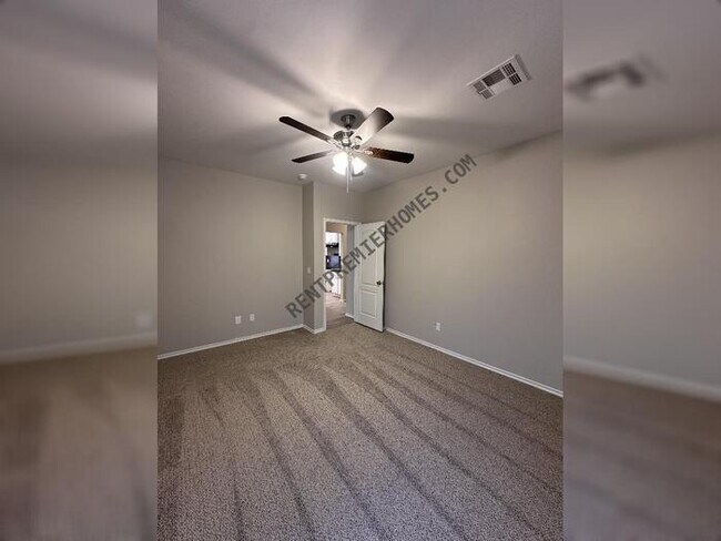 Foto del edificio - 4717 James Ln