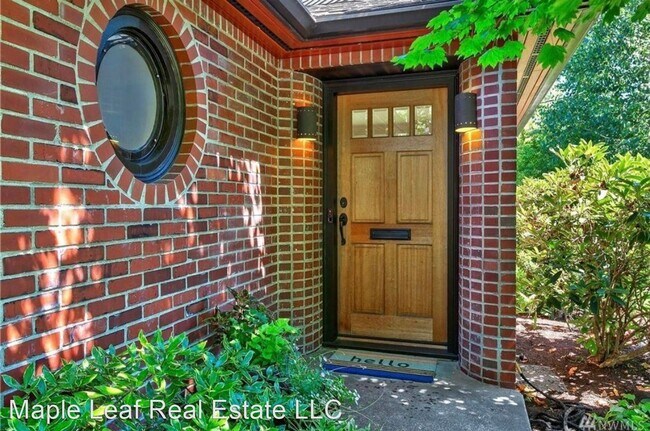 Building Photo - 3 br, 2 bath House - 802 W Etruria St