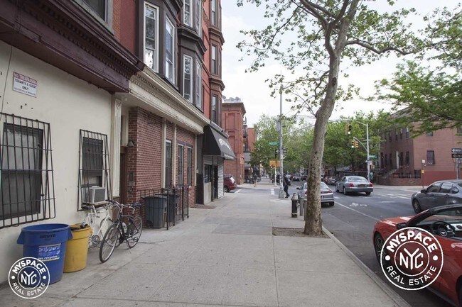 Building Photo - 355 Tompkins Ave