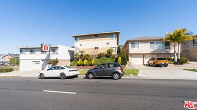 Building Photo - 906 Centinela Ave