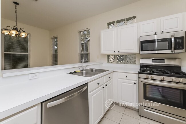 Building Photo - 10606 Esher Wood Ct