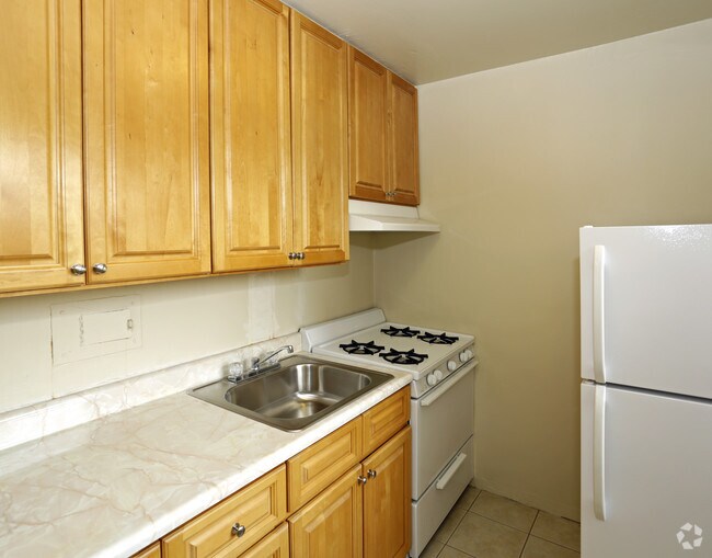 Ivy Hill Park Apartments Apartments - Newark, NJ | Apartments.com