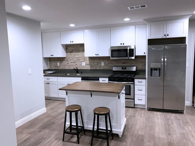 Cocina - 7758 Tujunga Ave
