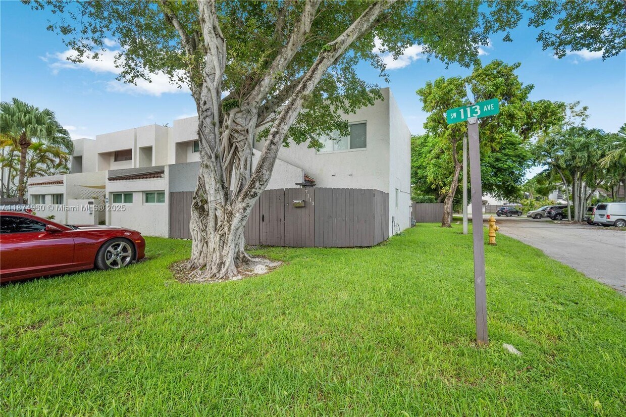 Foto principal - 7113 SW 113th Ave