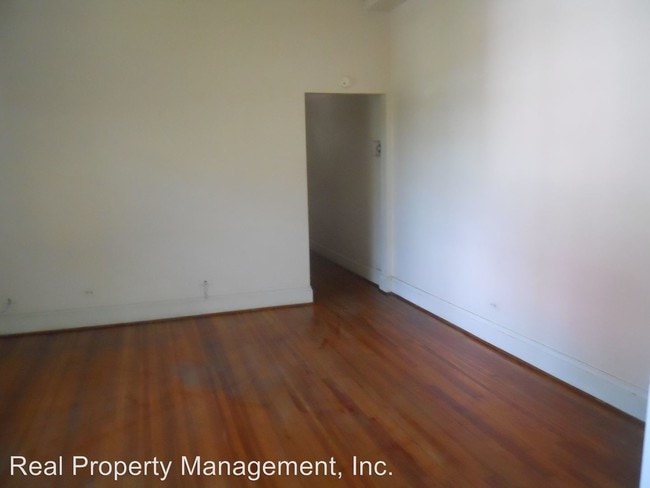 Building Photo - 205 W High St