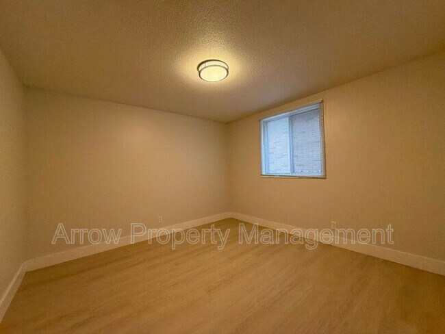 Foto del edificio - 3619 N 60th St